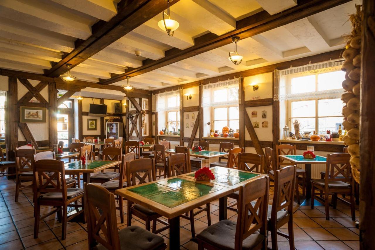 Schronisko Na Wyspie Hostel Вроцлав Екстериор снимка