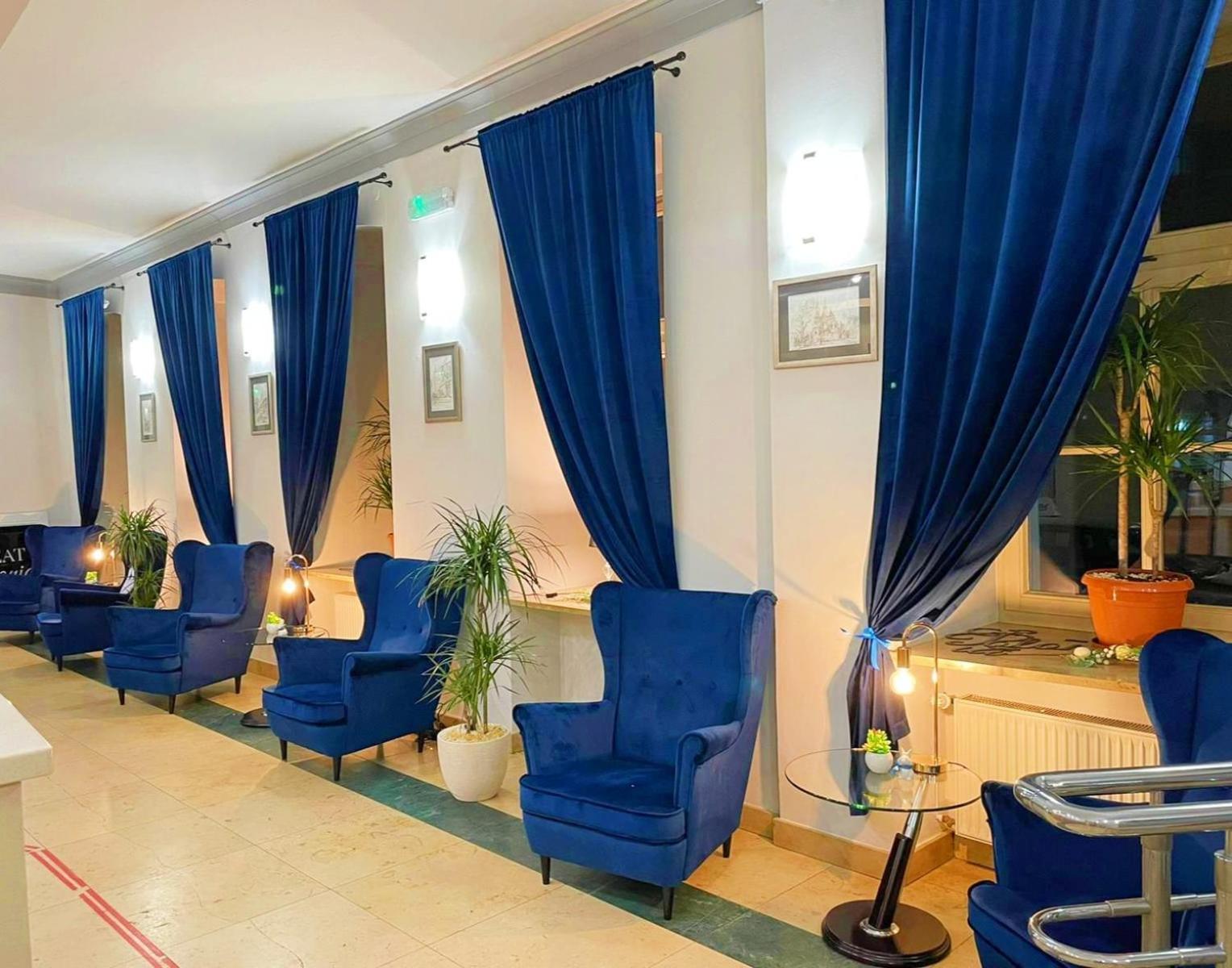 Schronisko Na Wyspie Hostel Вроцлав Екстериор снимка